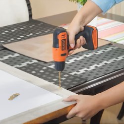 TALADRO DESTORNILLADOR BLACK & DECKER 12V ION LITIO